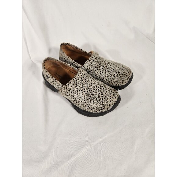 Nurse Mates Womens Libby Comfort Non-Slip Clog Pebble Whimsy Grunge 7M - Picture 1 of 11